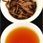 "Фэн Квинг", черный прессованный чай