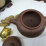 Исинский глиняный чайник ручной работы (А9)