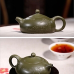 Авторский чайник из зеленой исинской глины ручной работы