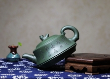 Чайник ручной работы (зеленая исинская глина)